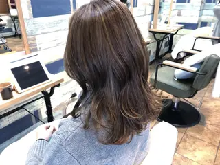 セミロング 透明感カラー⭐️ 田嶋麗奈のヘアスタイル
