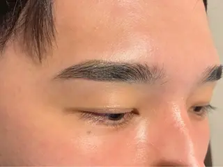 メンズ アイブロウ 斎藤 うみの眉毛・アイブロウイメージ