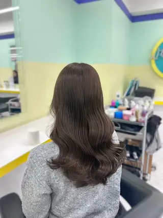 カラー 色持ち🤎ベージュ/ ブラウン🏹表参道のヘアスタイル