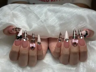 ネイル NIE NAIL Luxeのネイルデザイン