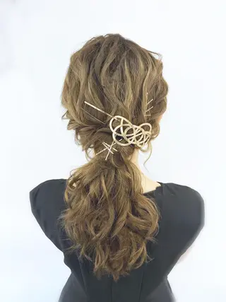 セミロング ヘアアレンジ ヘアメイク エンカレッジのヘアスタイル