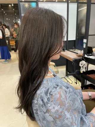 ロング レイヤーカット 瑠輝のヘアスタイル