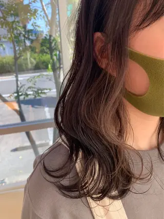 セミロング 尾崎 虹美のヘアスタイル