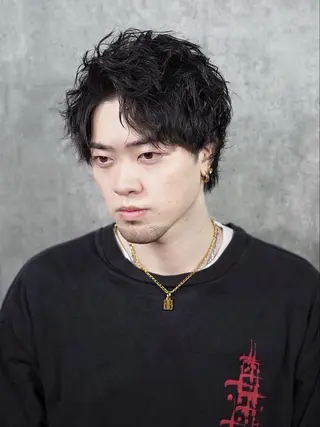 ミディアム 時野谷 心のヘアスタイル