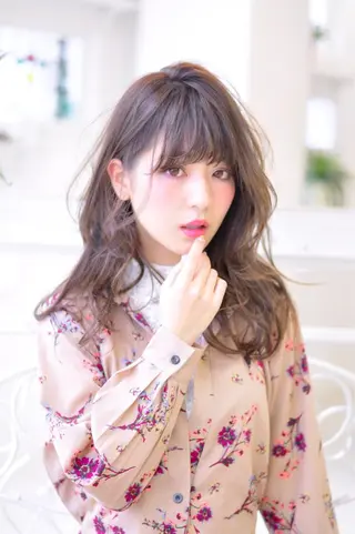 セミロング カラー 中田 敏明のヘアスタイル