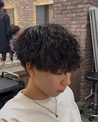 パーマ メンズ シャドウ/フェザー 朝崎倭斗のヘアスタイル
