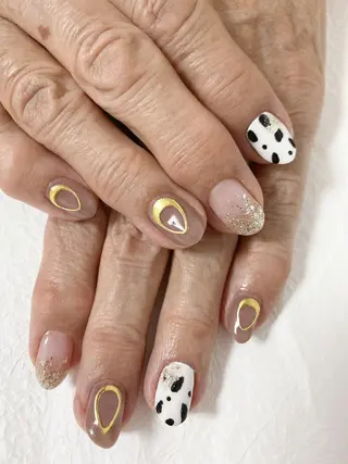 ネイル レイレア ネイルルームのネイルデザイン
