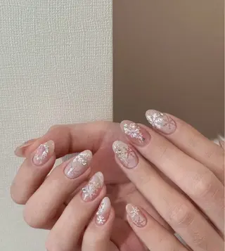 ネイル T. Leeのネイルデザイン