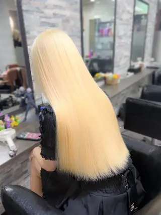 ロング カラー ハイトーンエクステ 🎩カズキ🎩のヘアスタイル