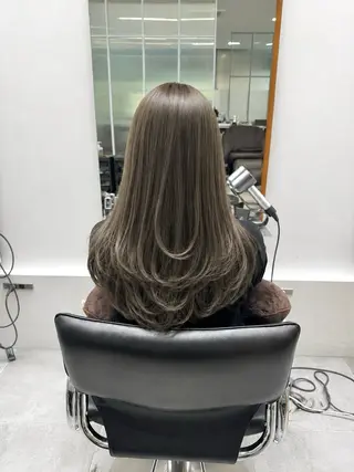 カラー 透明感\モテカラー 🏹͙💫YUUのヘアスタイル