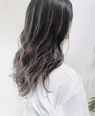 ロング カラー ハイライト／艶カラー 大河シンジのヘアスタイル