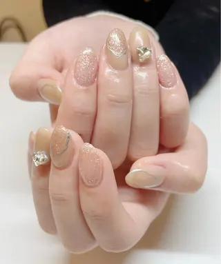 ネイル 若槻 由紀のネイルデザイン