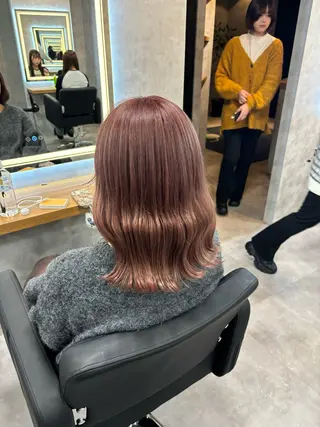 ロング カラー パーマ ヘアアレンジ 透明感ブリーチカラー 🌈TOMOHIROのヘアスタイル
