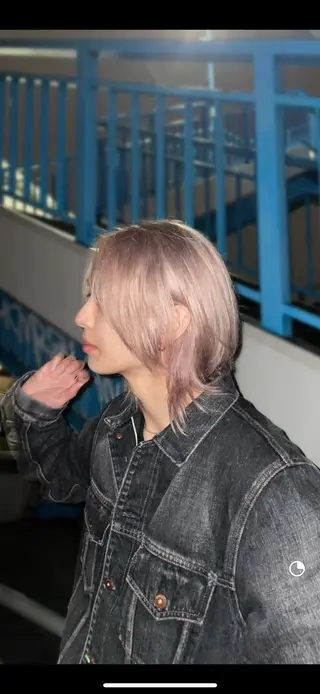 ミディアム カラー 阪間 遼平のヘアスタイル