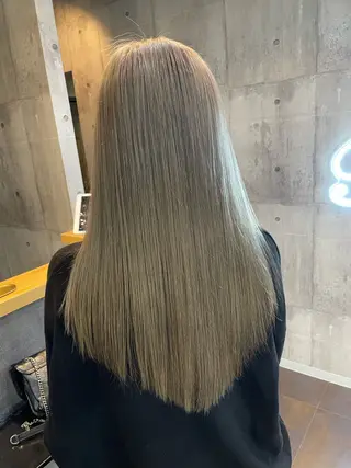 ロング カラー ✨髪質改善✨ハイトー ンカラー⭐️藤沢のヘアスタイル