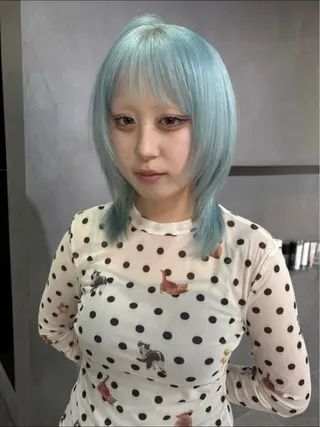ミディアム カラー ヘアアレンジ 🌈【🎀ヘアデザイ ナー🎀】✨ノン✨のヘアスタイル