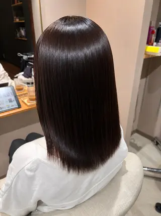 ミディアム 鏡原 実和のヘアスタイル