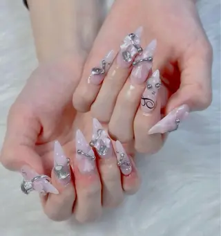 ネイル Hin Hana Nailのネイルデザイン