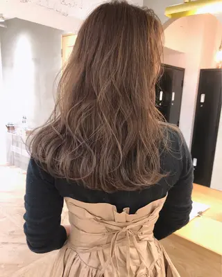 ロング カラー 透明感カラー 🎀エリコ🌈のヘアスタイル