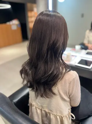 ロング 顔周りレイヤー 髪質改善 / AYUのヘアスタイル