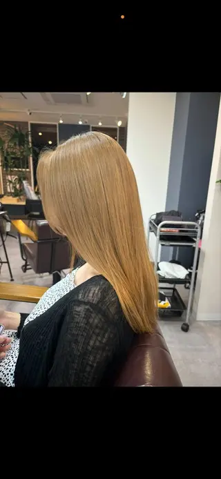 セミロング カラー ✨髪質改善カラー✨ ストレート☔脇田のヘアスタイル