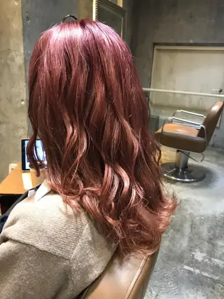 ミディアム カラー パーマ ヘアアレンジ メンズ キッズ ネイル マツエク・マツパ サロンドミルク 渋谷高比良のヘアスタイル