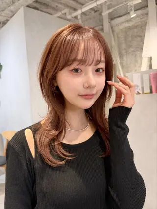 ミディアム カラー 顔周りレイヤー꙳⋆ ミディアム⌇SAKIのヘアスタイル