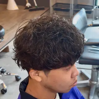 ショート パーマ メンズ シャドウパーマ 小形のヘアスタイル