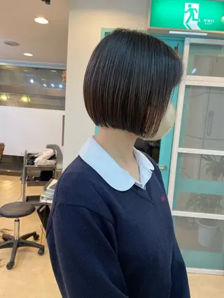 ショート カラー 河本 早智子のヘアスタイル