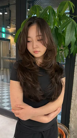 ロング KAEDE🌺Wカ ラー/ホワイトカラーのヘアスタイル