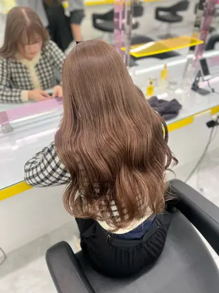 ロング カラー ハイトーンカラー 🦄レイヤーカットのヘアスタイル