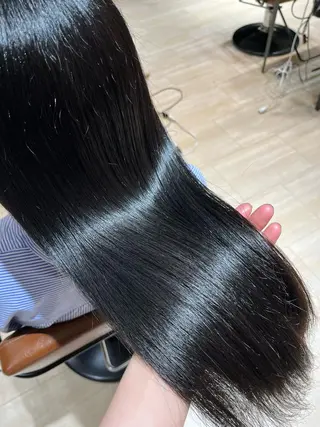 セミロング レイヤー/艶感カラー /LILICAのヘアスタイル
