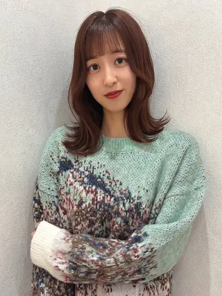 ミディアム Fujimaki Amiのヘアスタイル