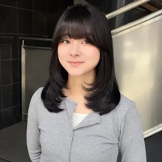 ミディアム calna 古賀 菜摘のヘアスタイル