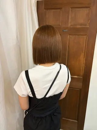 ミディアム カラー 顔周りカット ピンク カラー🩰りりのヘアスタイル