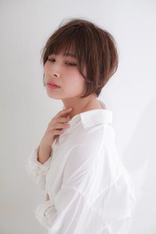 ショート 岸川 恭子のヘアスタイル