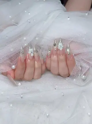 ネイル ENsalon AKIRAのネイルデザイン