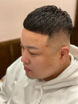ショート メンズ 土井 康永のヘアスタイル