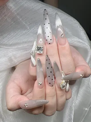 ネイル Lee Nails チップ長さだし専門店のネイルデザイン