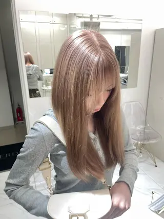 セミロング 渋谷美容師 yuiのヘアスタイル
