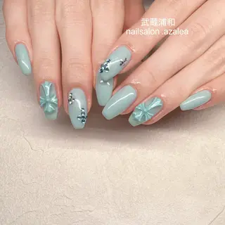 ネイル R inのネイルデザイン