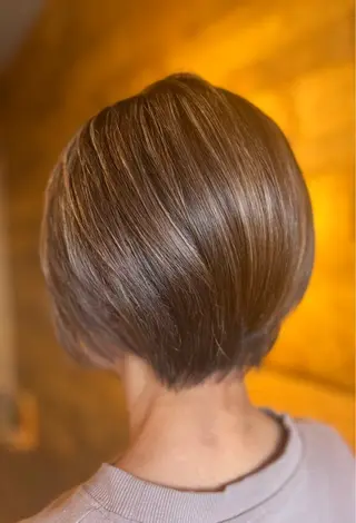 ショート 居垣 唯のヘアスタイル