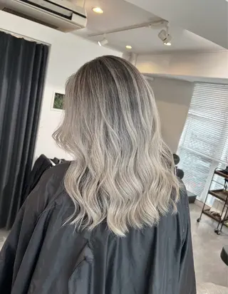 セミロング カラー 指名数No.1 /NAOYAのヘアスタイル