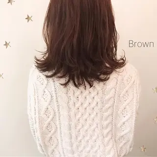 ミディアム カラー 市川 千夏のヘアスタイル
