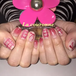 ネイル Lacouronne NATSUMIのネイルデザイン