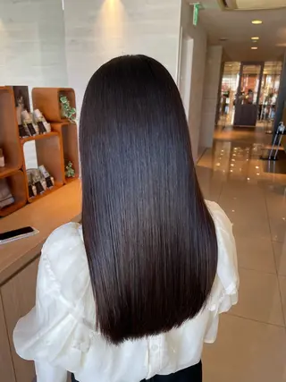 ロング ICHINA🦋暗髪 /艶髪/トーンダウンのヘアスタイル