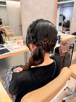 ロング ヘアアレンジ つちだ ゆうひのヘアスタイル