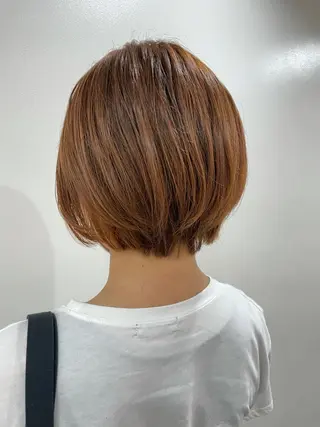ショート カラー akane .のヘアスタイル