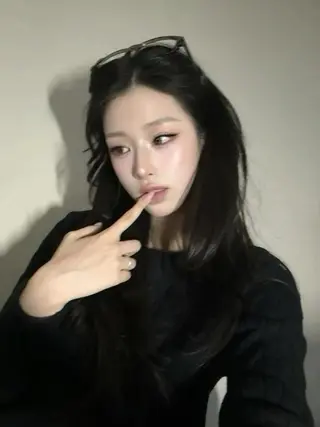 ロング カラー グレージュ/艶カラー 🎀nanakaㅤのヘアスタイル