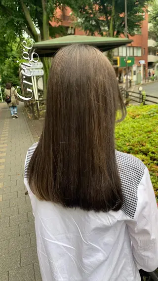 セミロング カラー 海外girl🤎 透明感ベージュmaoのヘアスタイル